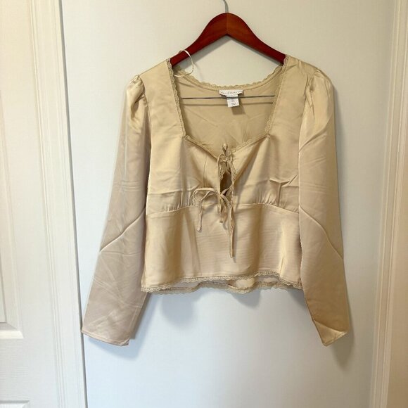 House of Harlow 1960 Tops - House of Harlow 1960 satiny long sleeve blouse cream crop lace bows Size L